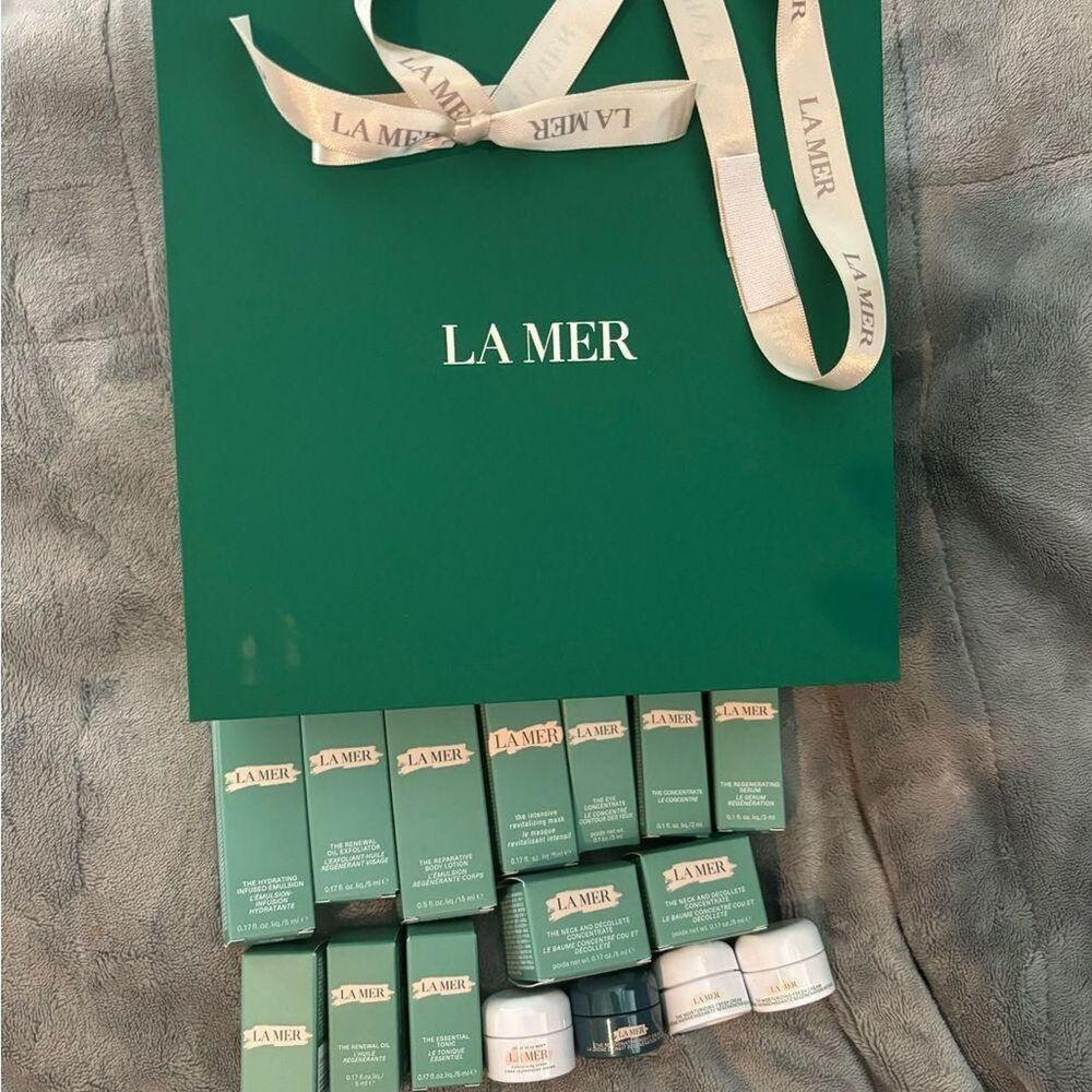 La-mer Green and White Skincare